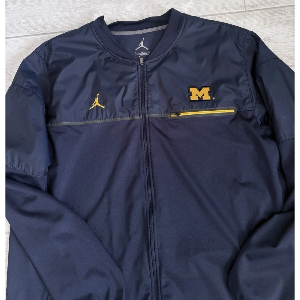 Jordan Michigan Wolverines Dri-FIT Full Zip Athletic Jacket Performance Size XL